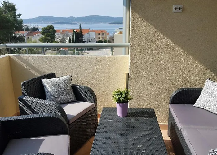 With Parking Space Biograd Na Moru, Biograd - 23883 アパート *